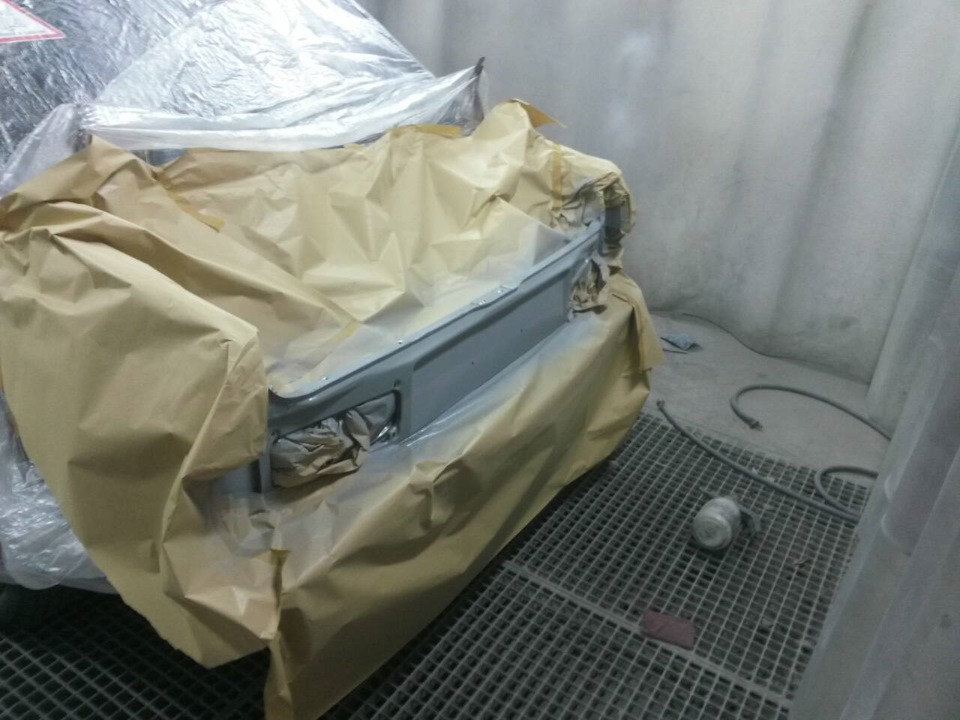 Повноцінний шейвінг кришки багажника, фарбування, сил немає, але йдемо далі до мрії ;) 2