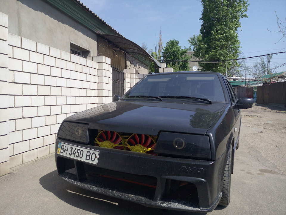 Грати радіатора 1
