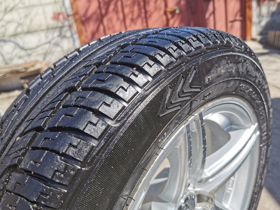 Продам компелк r14 + гума на літо) 2