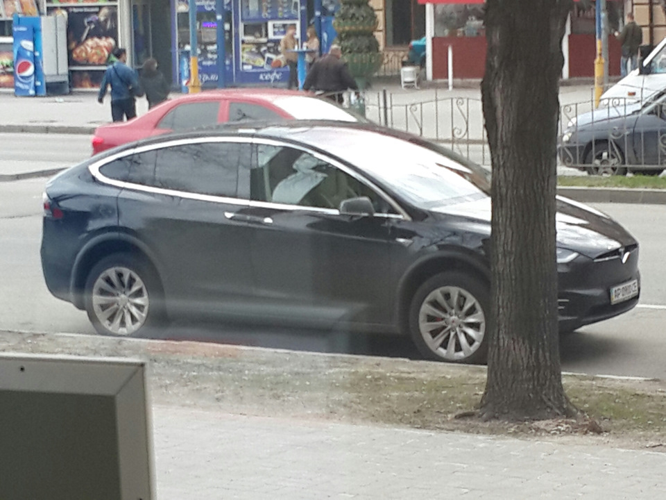 Tesla 4