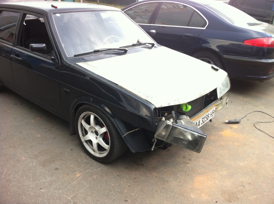 Капот та замки D1 3