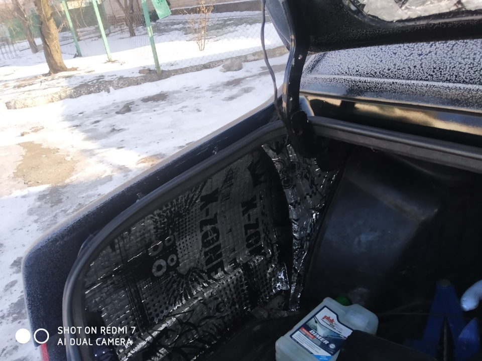 Віброізоляція Капота та Багажника 4