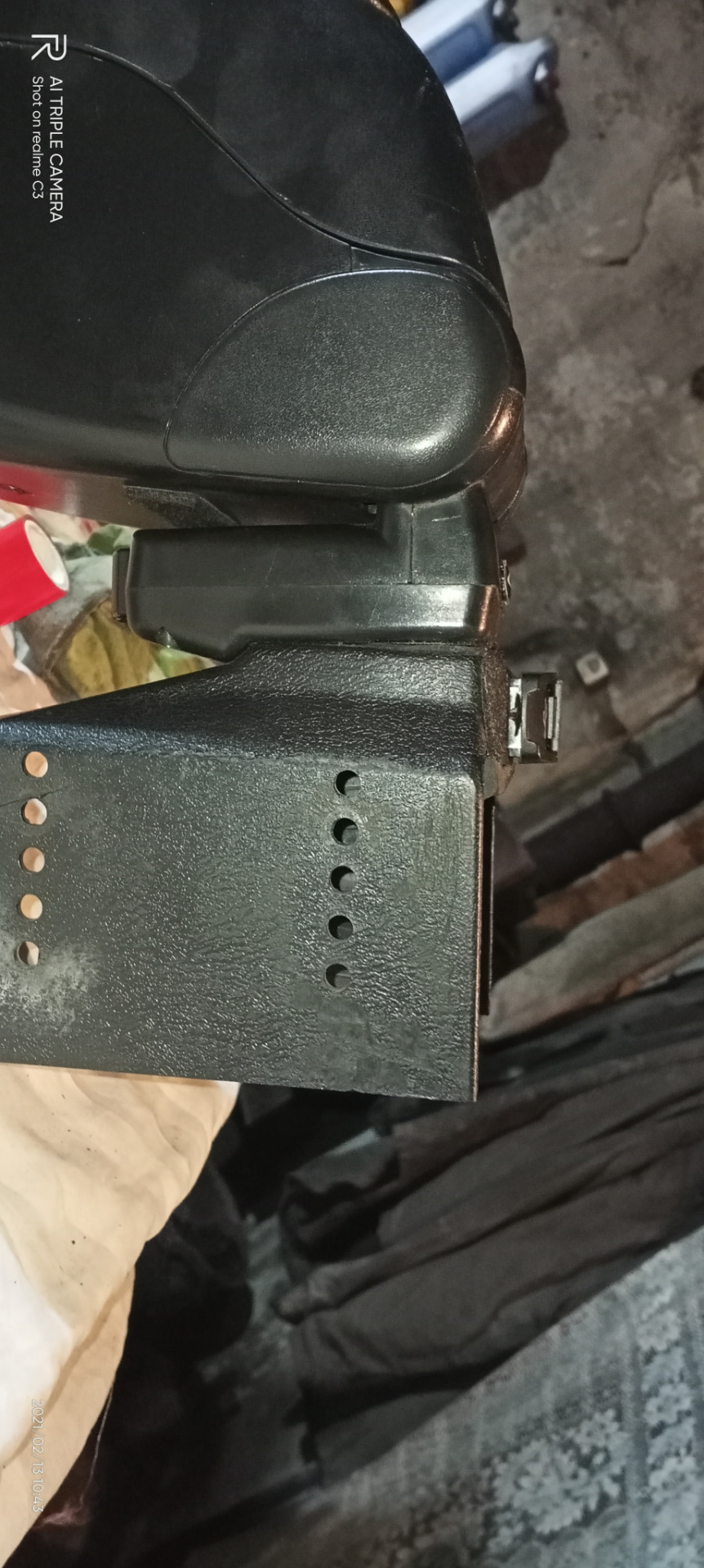 Добавляємо 2е USB для задніх пасажирів. 4