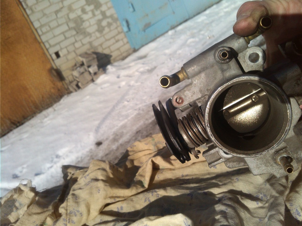 заводиться з педаллю газу 2