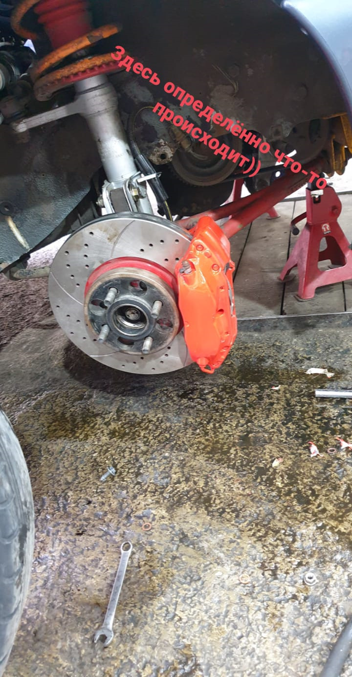 Довгоочікувані гальма brembo 4 pot 1