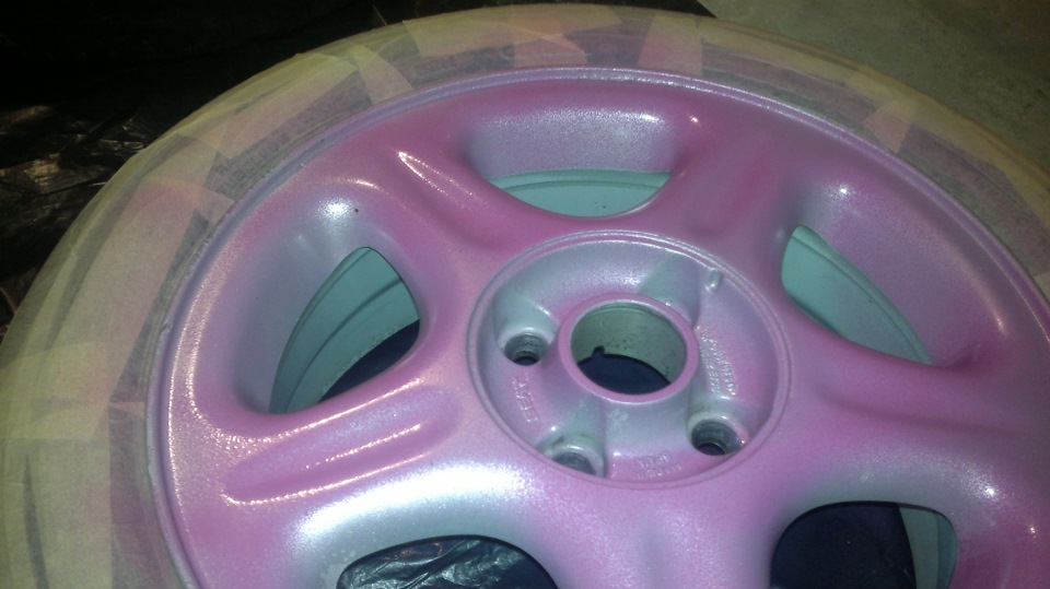 Фарбування дисків у рожевий колір Plasti Dip частина 2 2