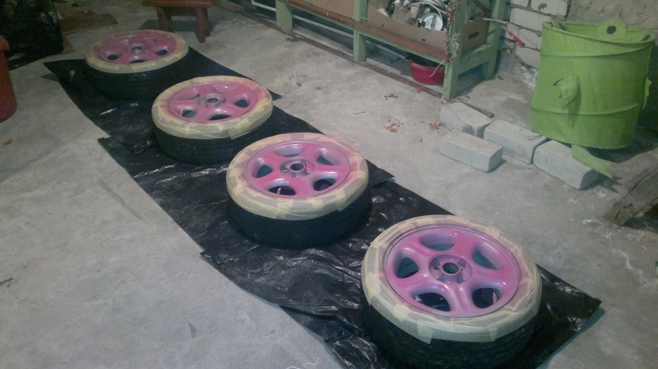 Фарбування дисків у рожевий колір Plasti Dip частина 2 3