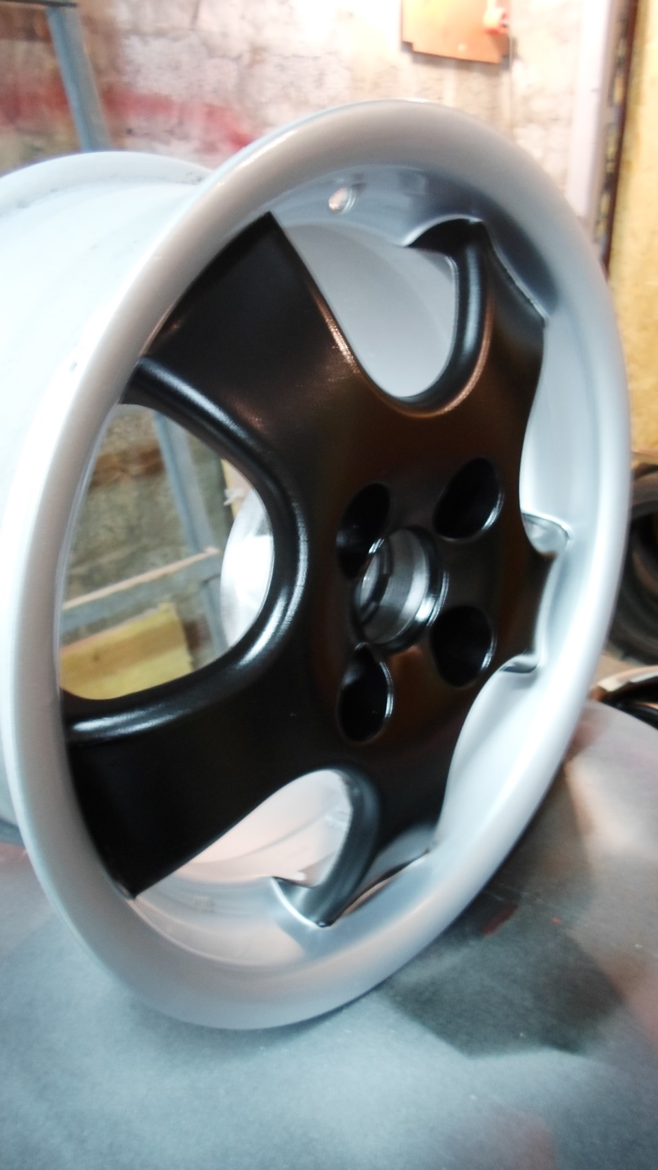 Нові тапки R15 7J 3