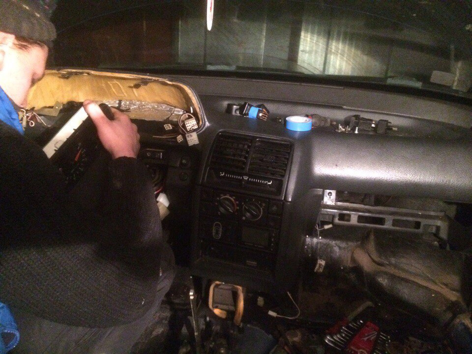 Розбірка салону 1