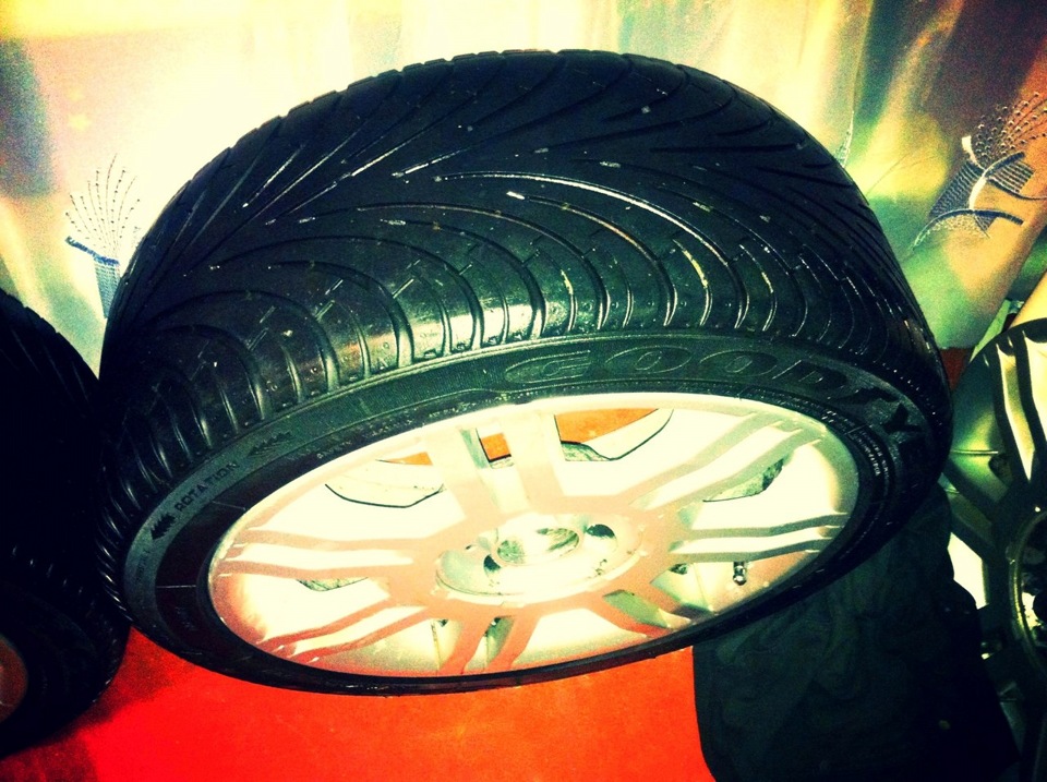 Диски R16 з гумою Goodyear 205/45ZR16 3
