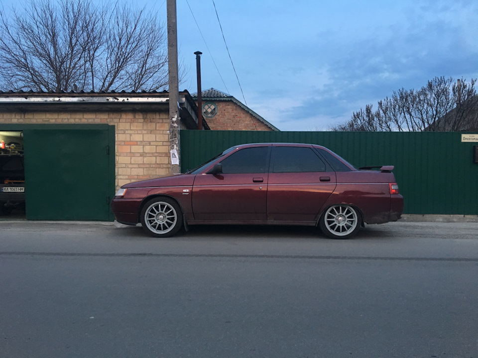 На ВСМПО Веста R16 + Toyo T1R 195/45 4