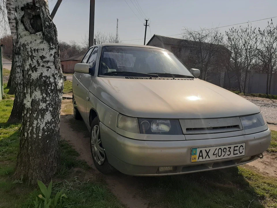Пора прощатися.