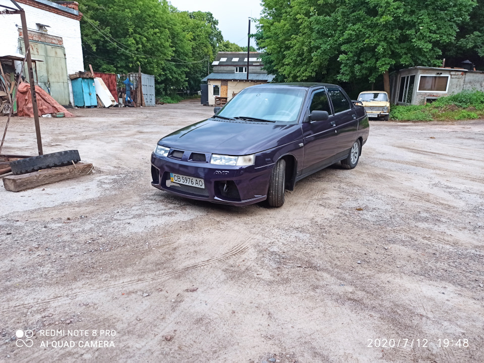 Передній бампер AVR замість штатного 1