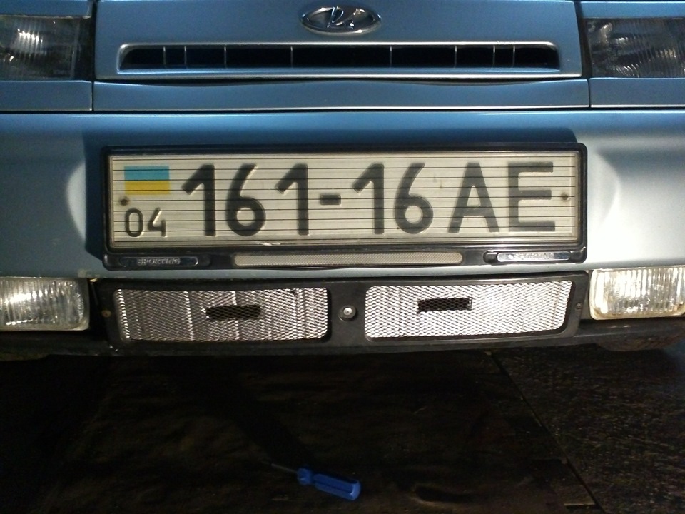 Закрив ґрати... 2