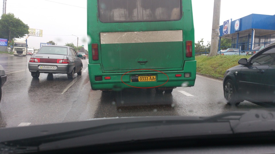 швидкий автобус проти камер))) 1