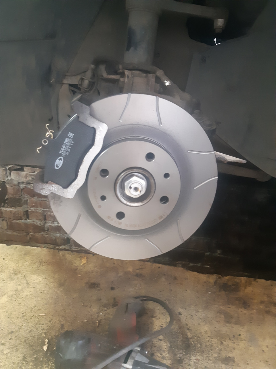 Заміна гальмівних дисків та колодок Brembo&LadaSport 4