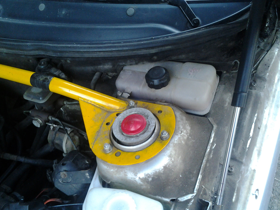 Заміна термостата, антифризу та розширювального бачка 5