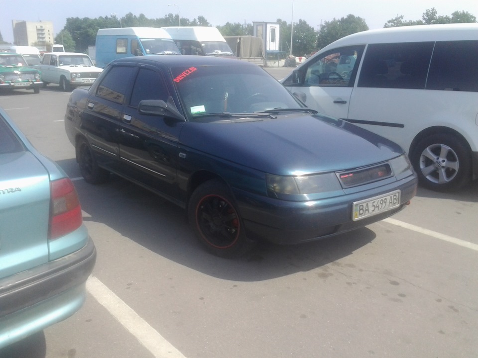 foto^^^.Загубилася в натовпі. 2