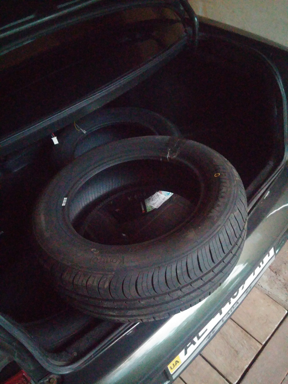 Нова гума HANKOOK 1