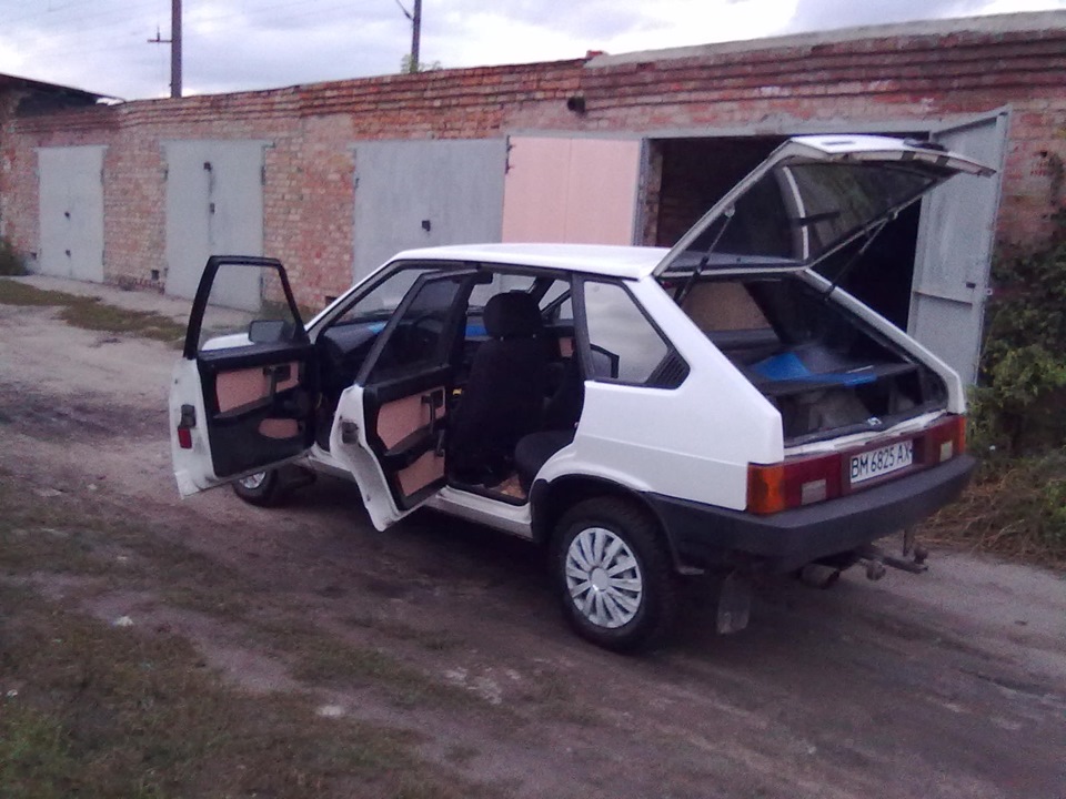 Моя колишня 2109 88року випуску 1