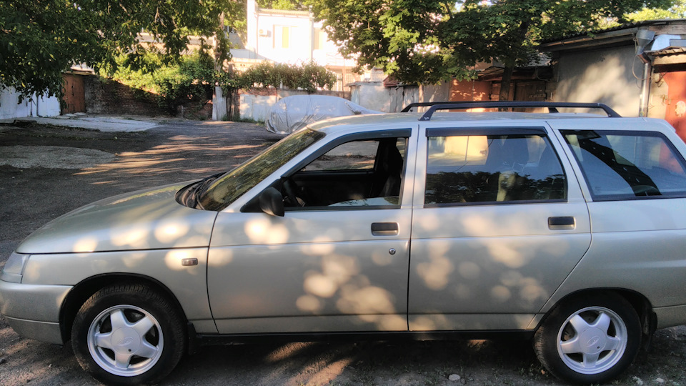 Ластівка поїхала підкорювати села і доживати свого віку. 5