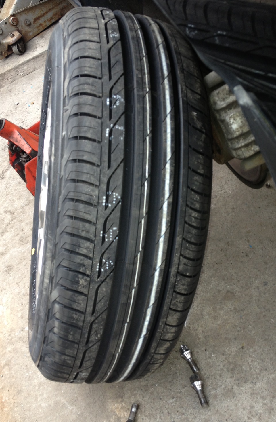 BRIDGESTONE Turanza T001 1