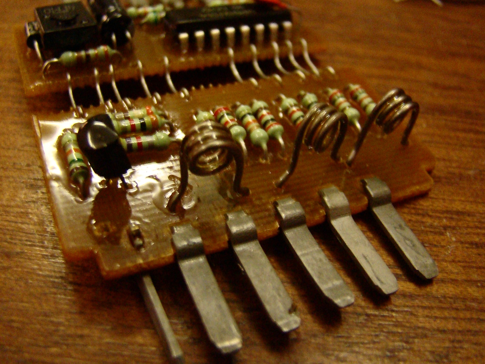 СВІТОДИОДИ В ГАБАРИТАХ І ПОМИЛКА БСК 1