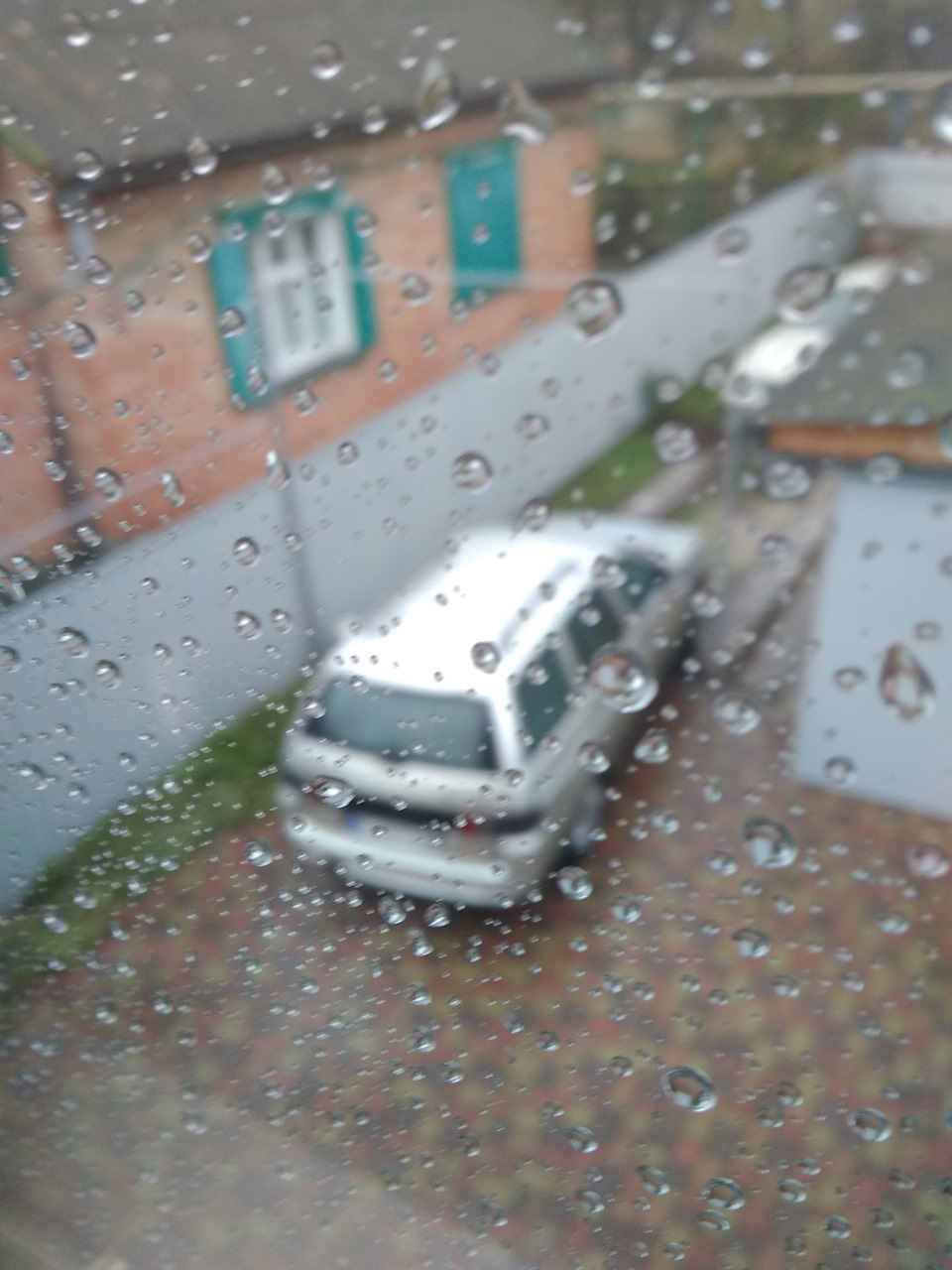 Осінні дощові фото чи фотоогляд мого автомобіля. 1