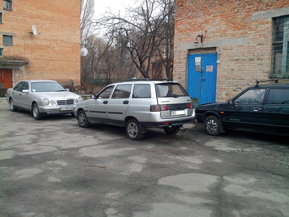 Вигнав з гаража 1