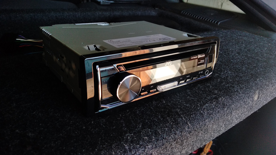 Ніштяки в тачку магнітола JVC KD-R992BT 2