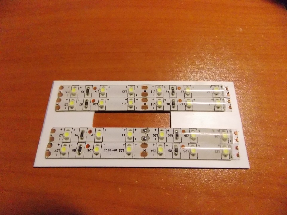 LED плафон салону 4