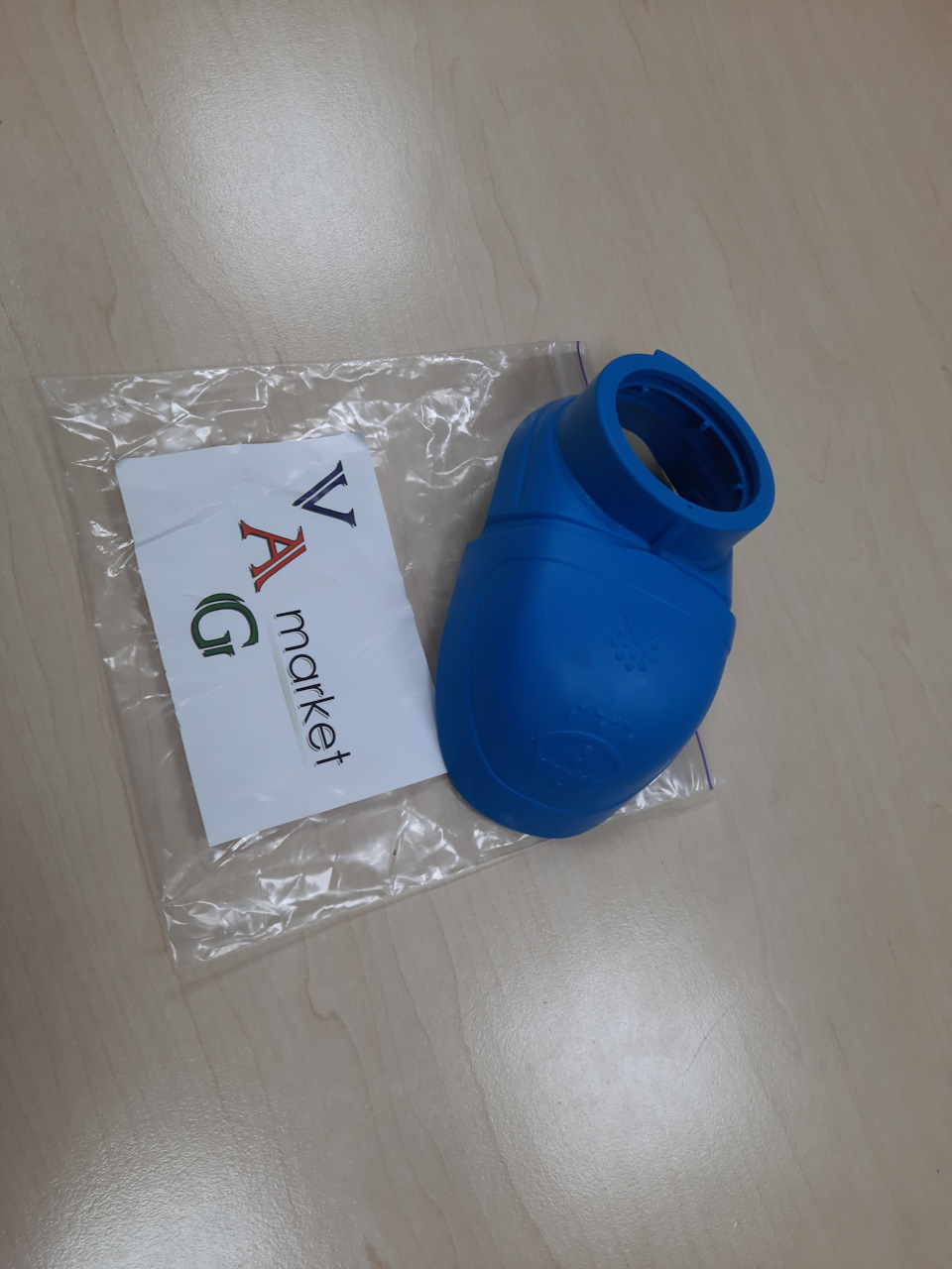 (Кришка бачка омивача) VAG 6V0955485 на ваз 2112. 1