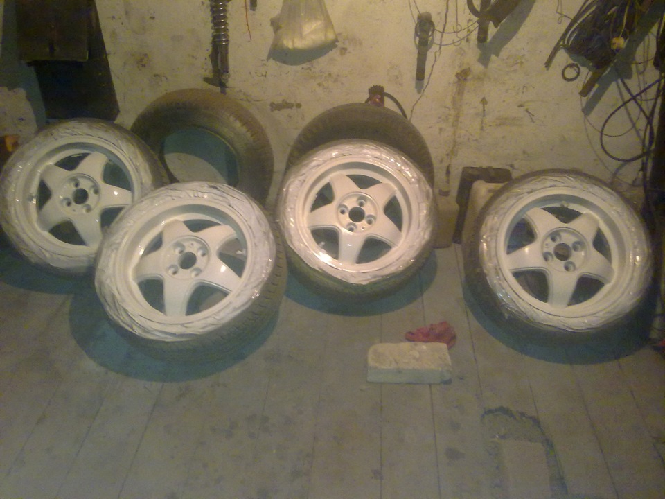 OZ R15,7J PCD 4/100 ET 42 3