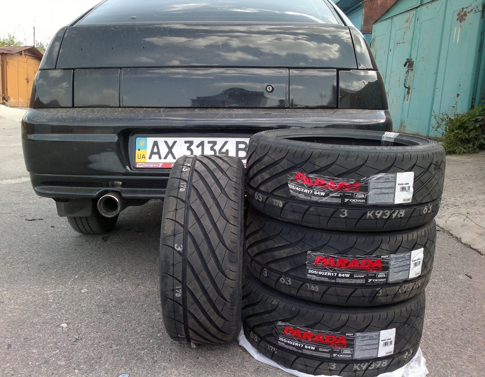 Yokohama Parada spec-2 205x40 ZR17 1