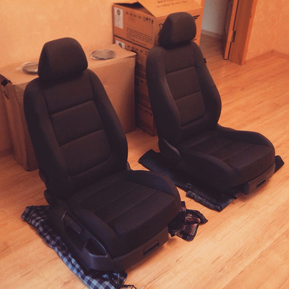 Сидіння від VW Touran 1