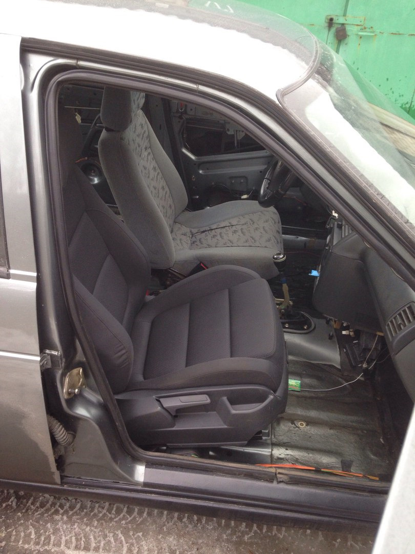 Сидіння від VW Touran 2