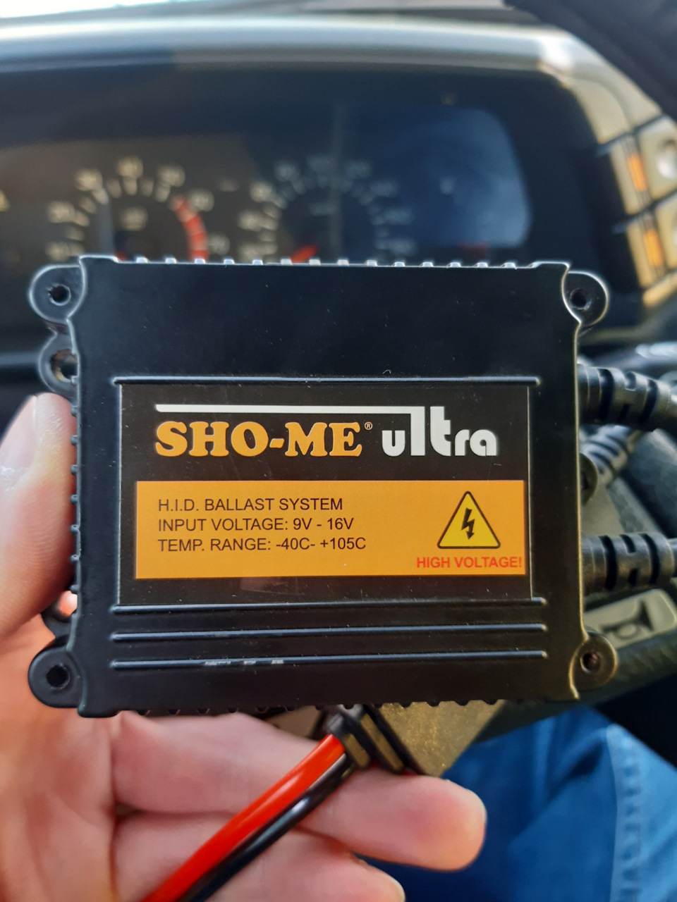 Шампуні Adam's Polishes Graphene Shampoo та Turtle Wax Hybrid Solutions Ceramic Wash and Wax, заміна подушок двигуна та новий блок розпалювання ксенону Sho-Me Ultra 5