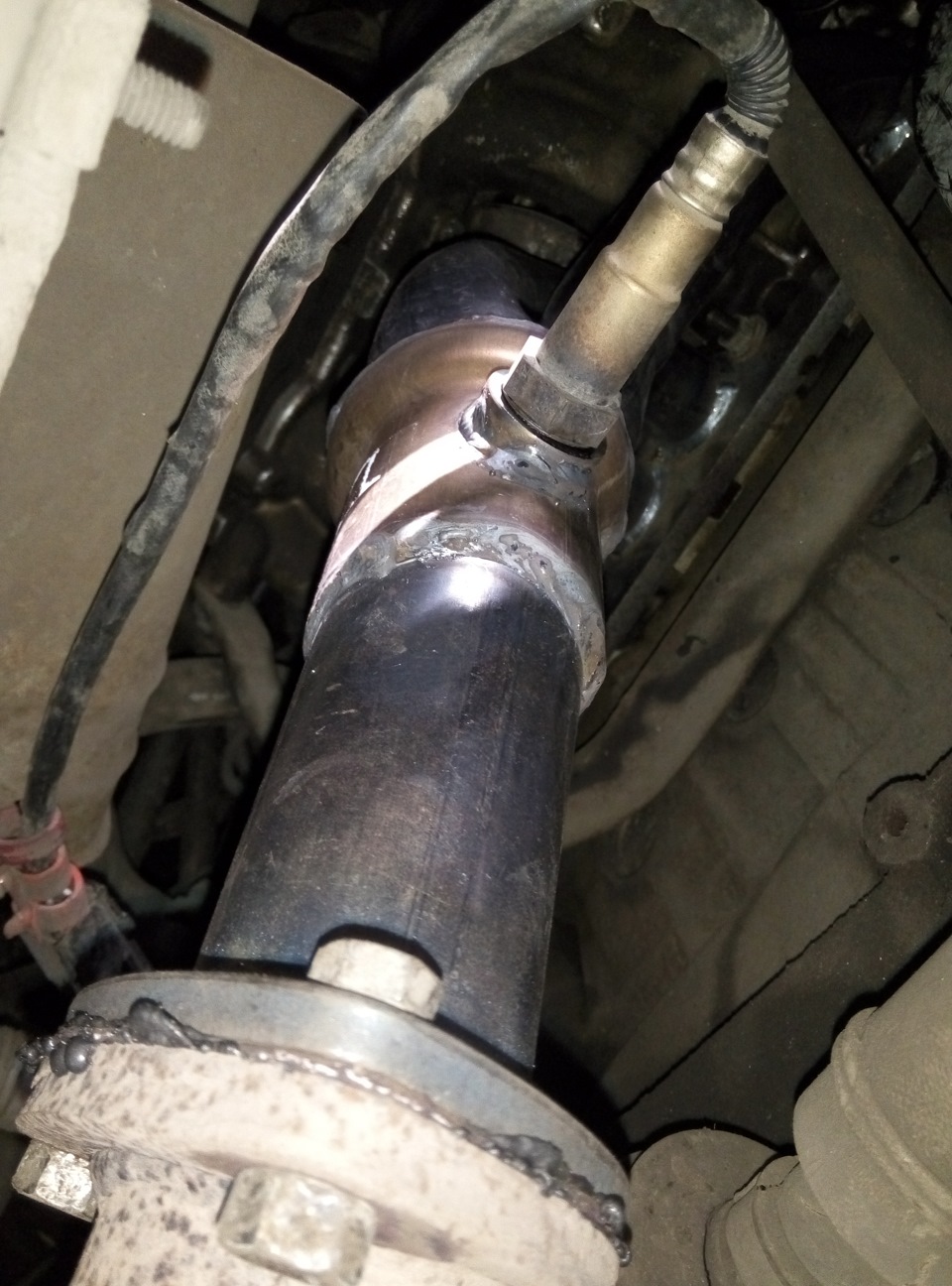 Випускний колектор та вихлопна труба 4