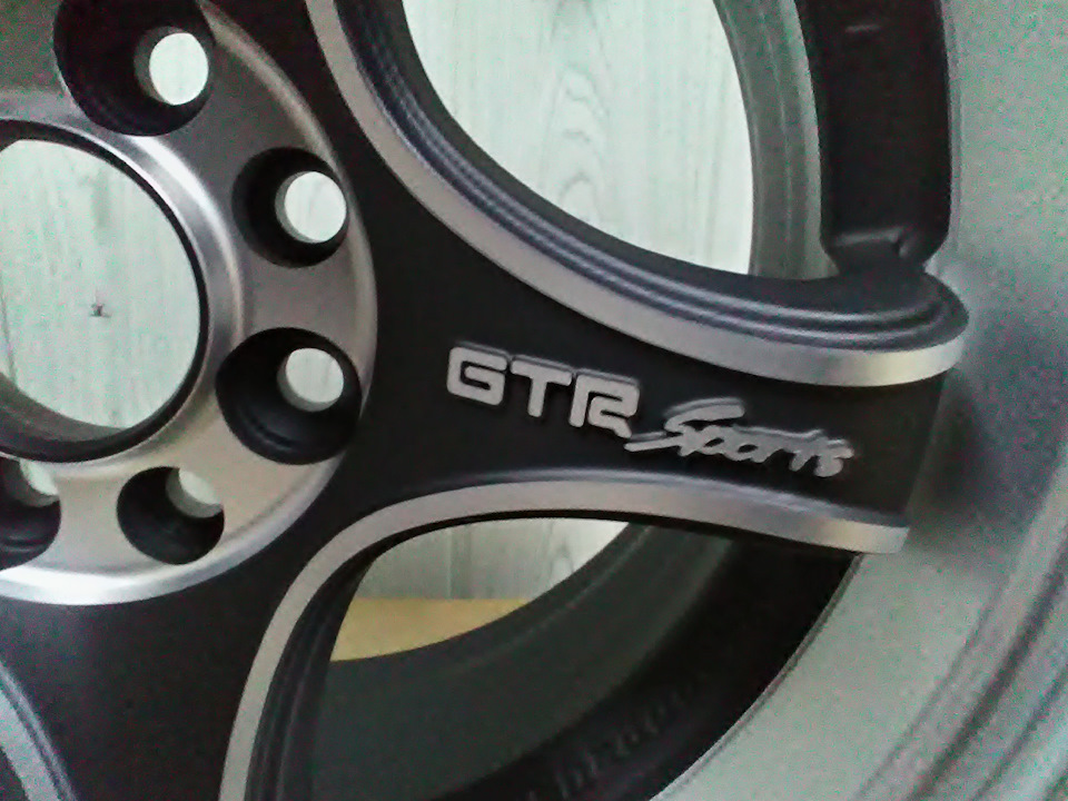 R15 3