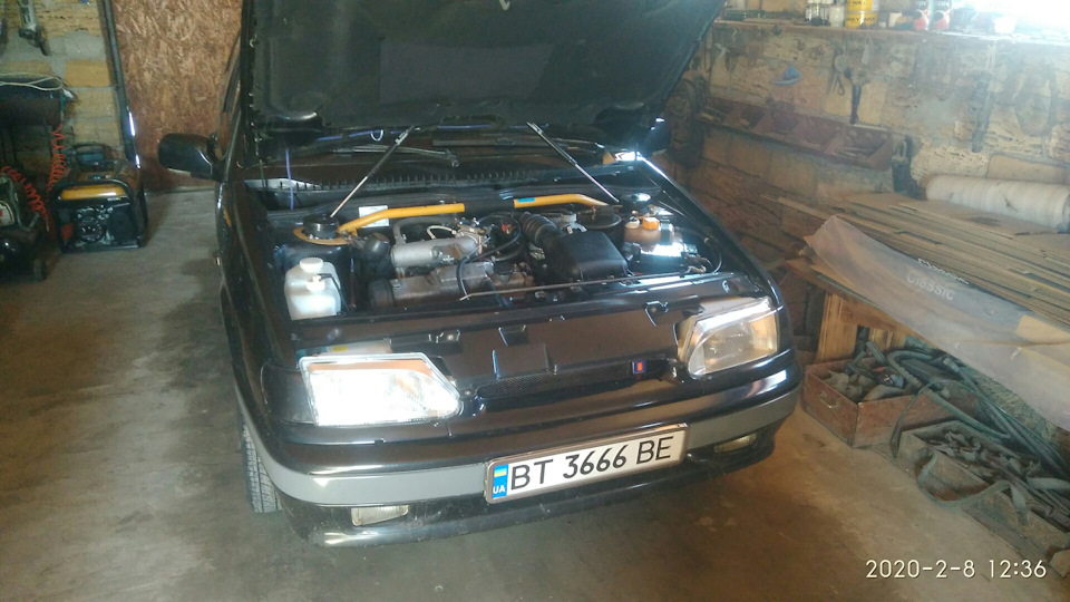 Газові упори під капот, геть кочергу) 4