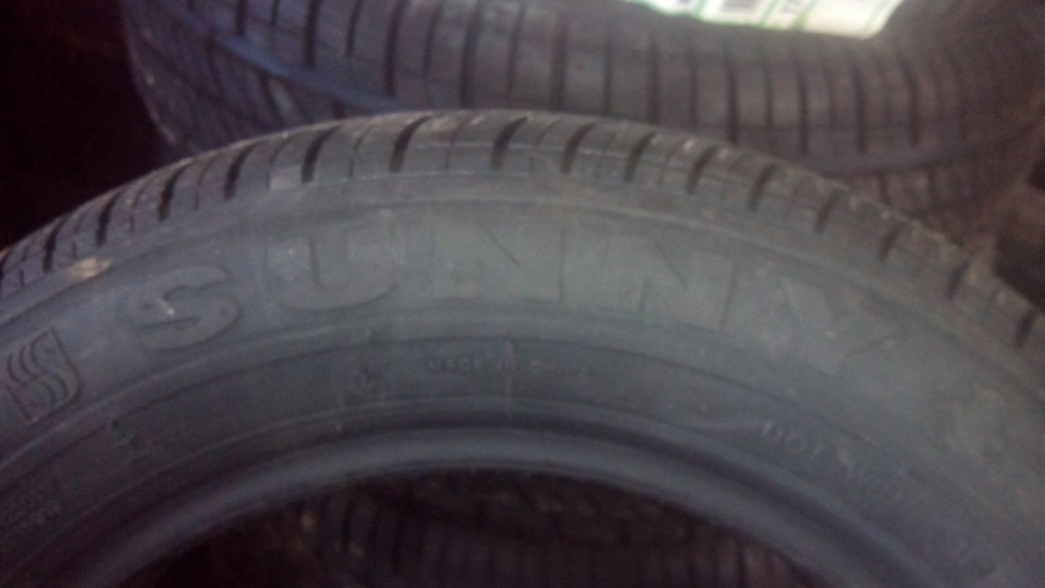 Шини літо - Sunny SN880 185/60 R14 82H 2
