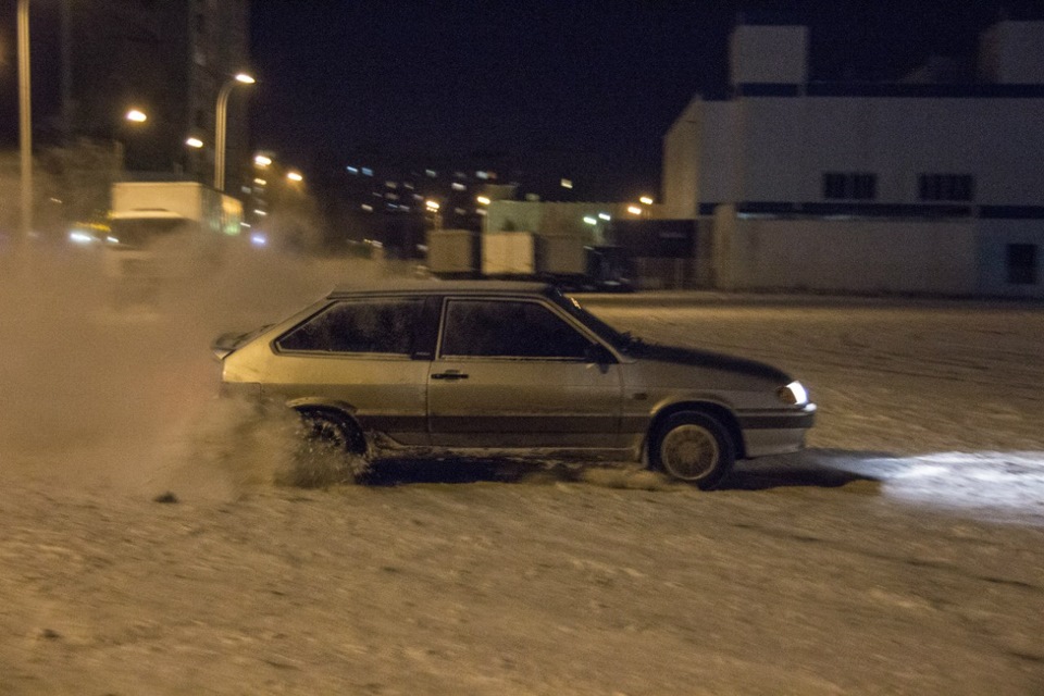 Зібралися і повалили небагато боком)) 4