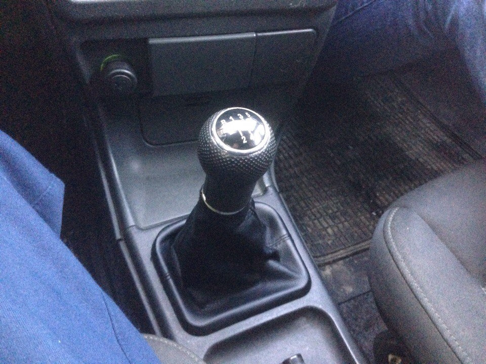 ручка кпп від Golf IV 5