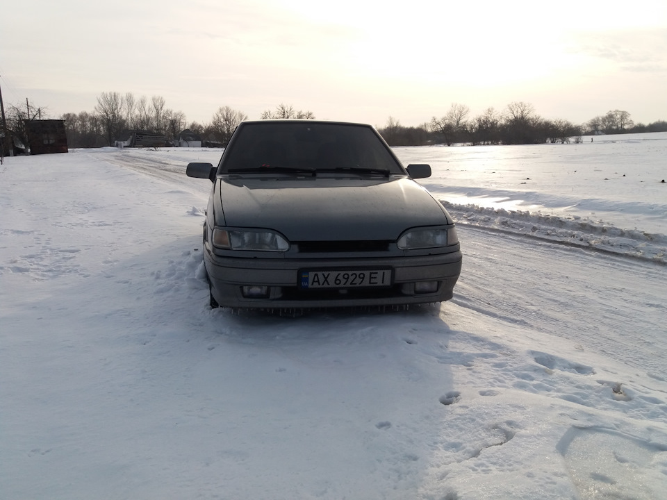 Бровки 4
