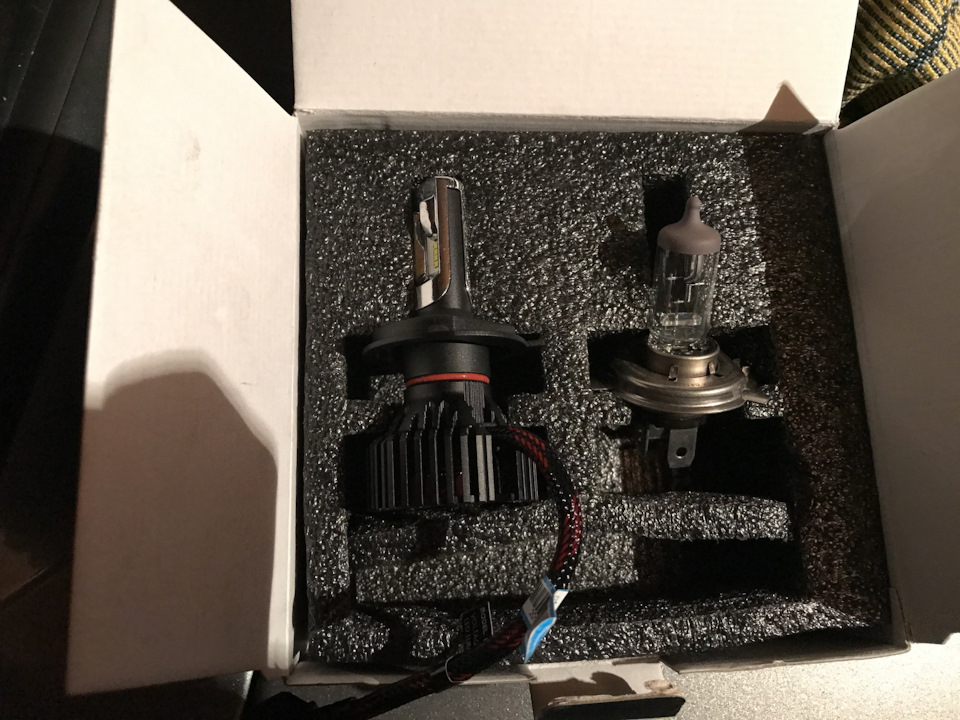 Заміна штатних ламп на Led rVolt RC01 H4 8000Lm 2
