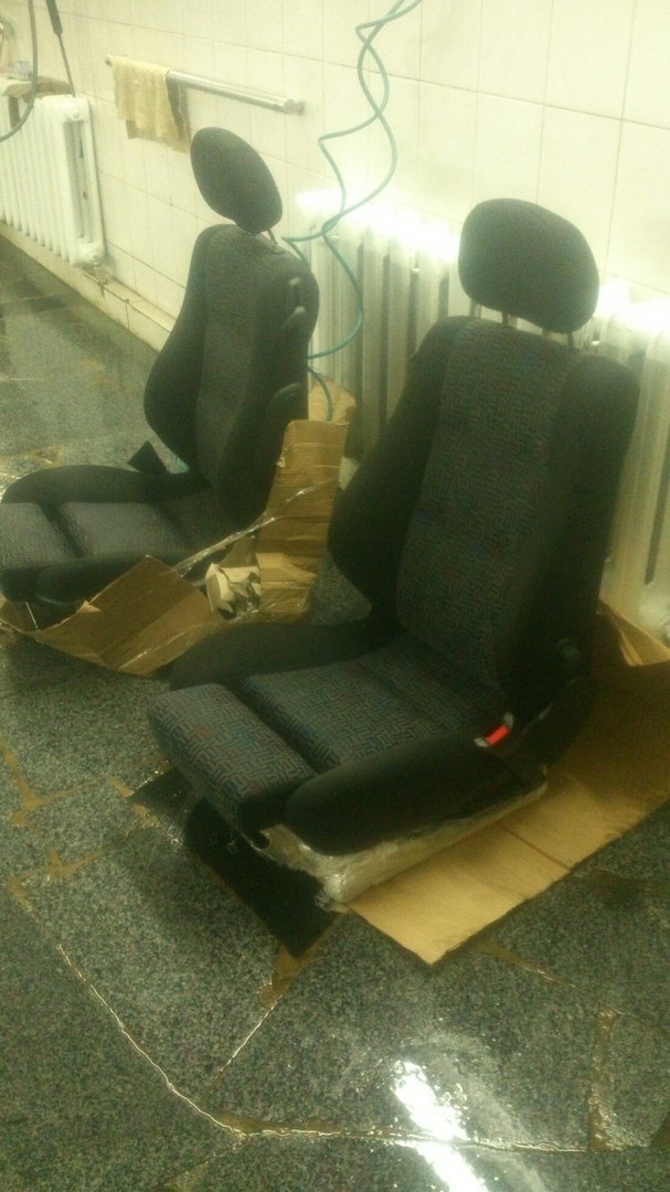 Сидіння 1