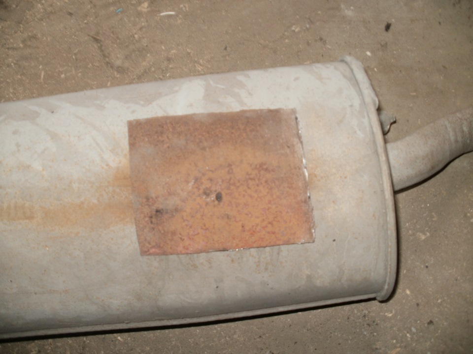 прогорів глушник. 3