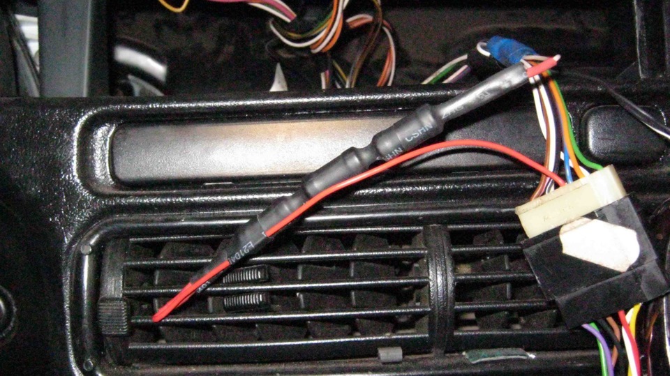 Multitroniks X-150 Завищує показники напруги борт мережі. 1