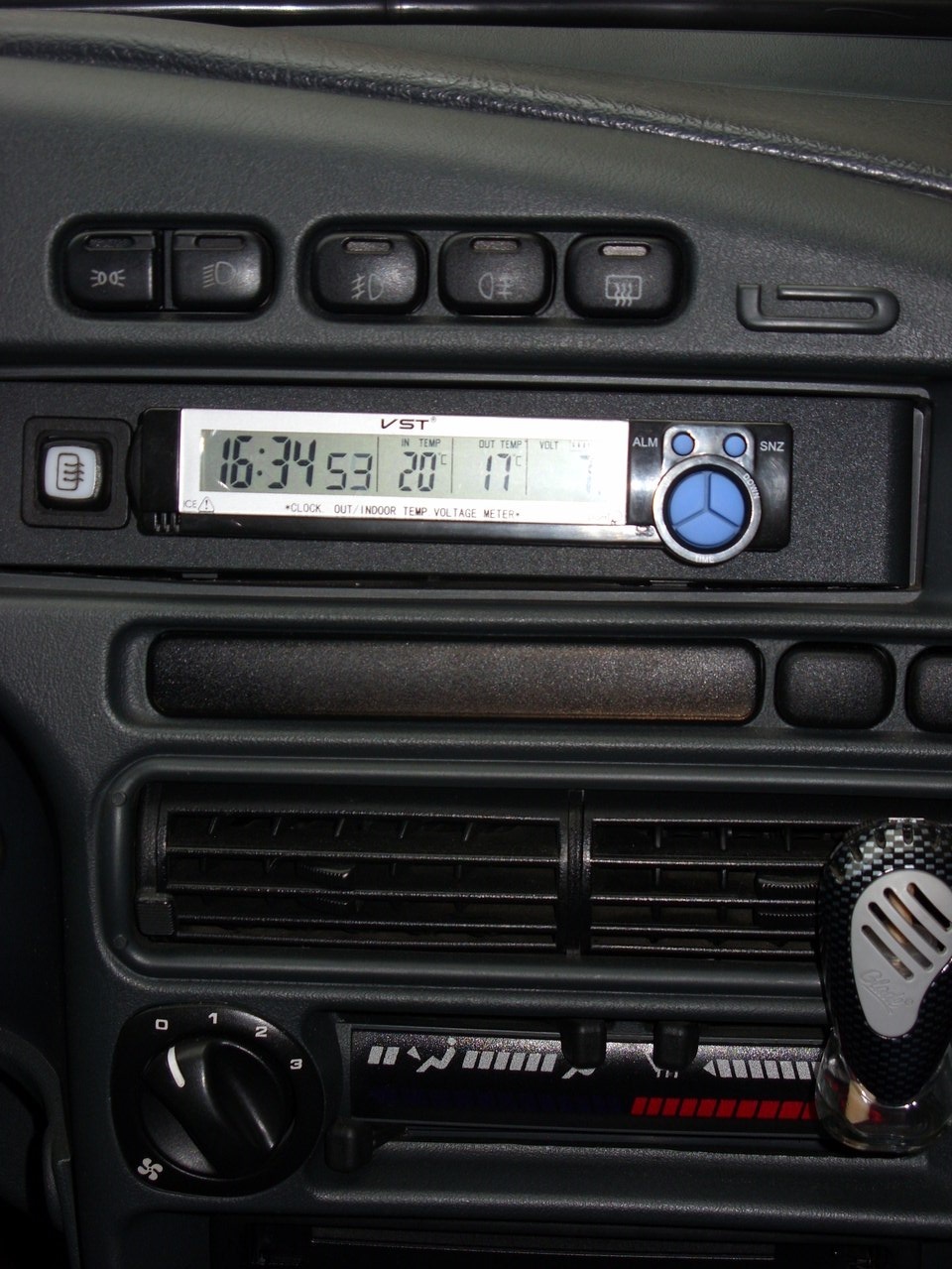 Автотермометр VST-7043V 1
