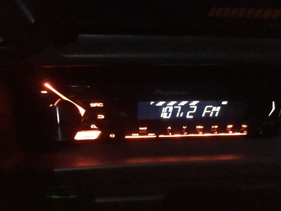 Нова магнітола Pioneer MVH-S100UB 2